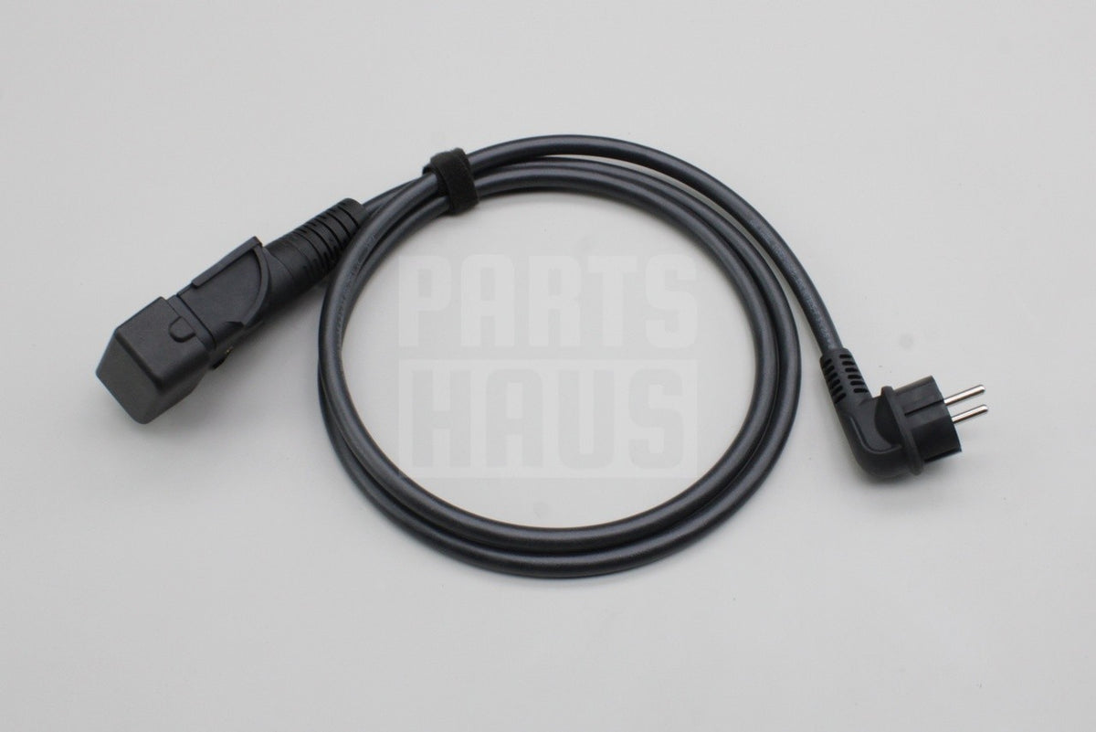 VW Golf MK8 Audi A3 A5 Q5 Skoda mains socket charging cable 7PP971678BH