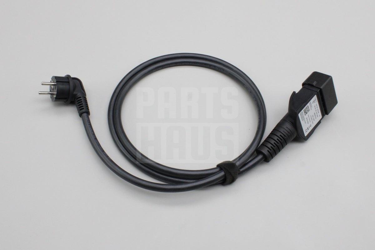 VW Golf MK8 Audi A3 A5 Q5 Skoda mains socket charging cable 7PP971678BH