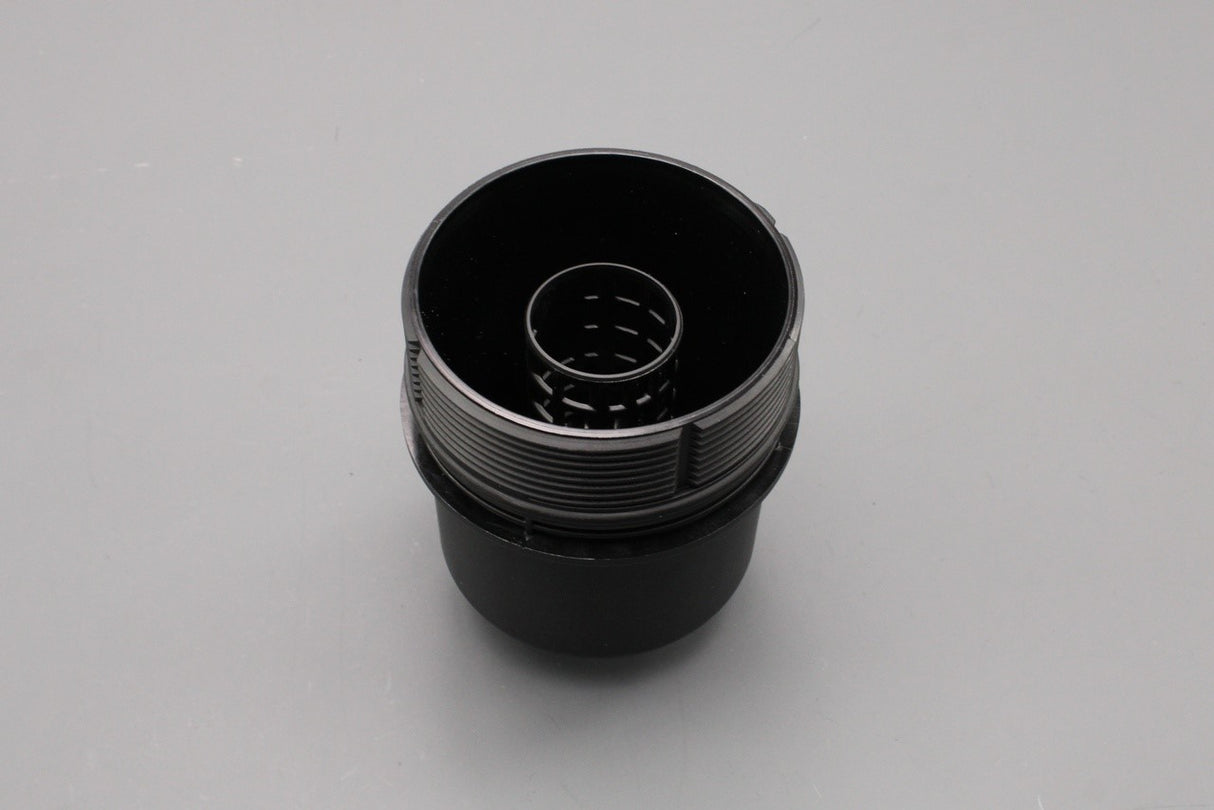 Jaguar XF XJ F-Pace 2.7 3.0 V6D TDV6 oil filter housing cap JDE11366
