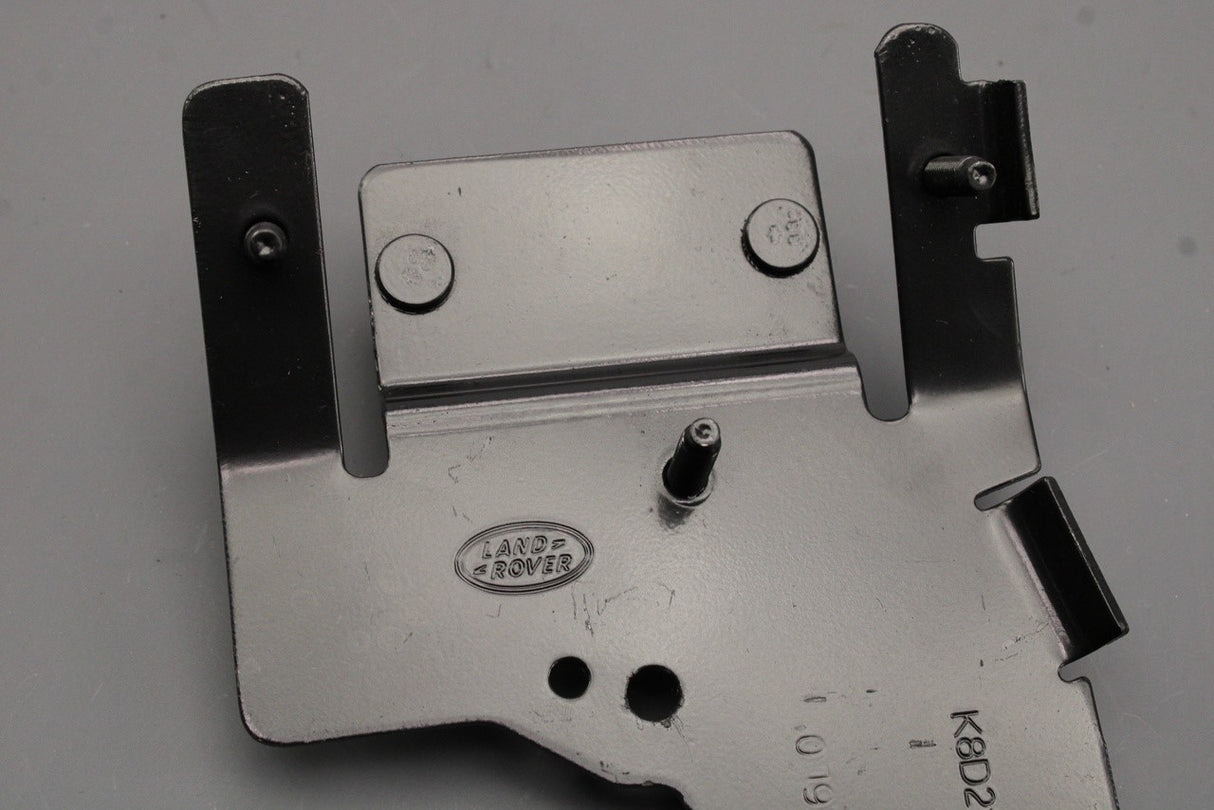 Range Rover Evoque L551 2019-on glow plug relay bracket LR125574