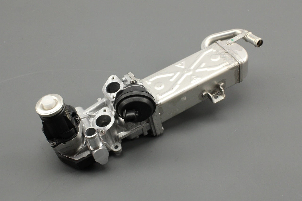 VW Caddy Polo Tiguan Audi Skoda SEAT 1.6 2.0 TDI EGR cooler 03L131512DQ