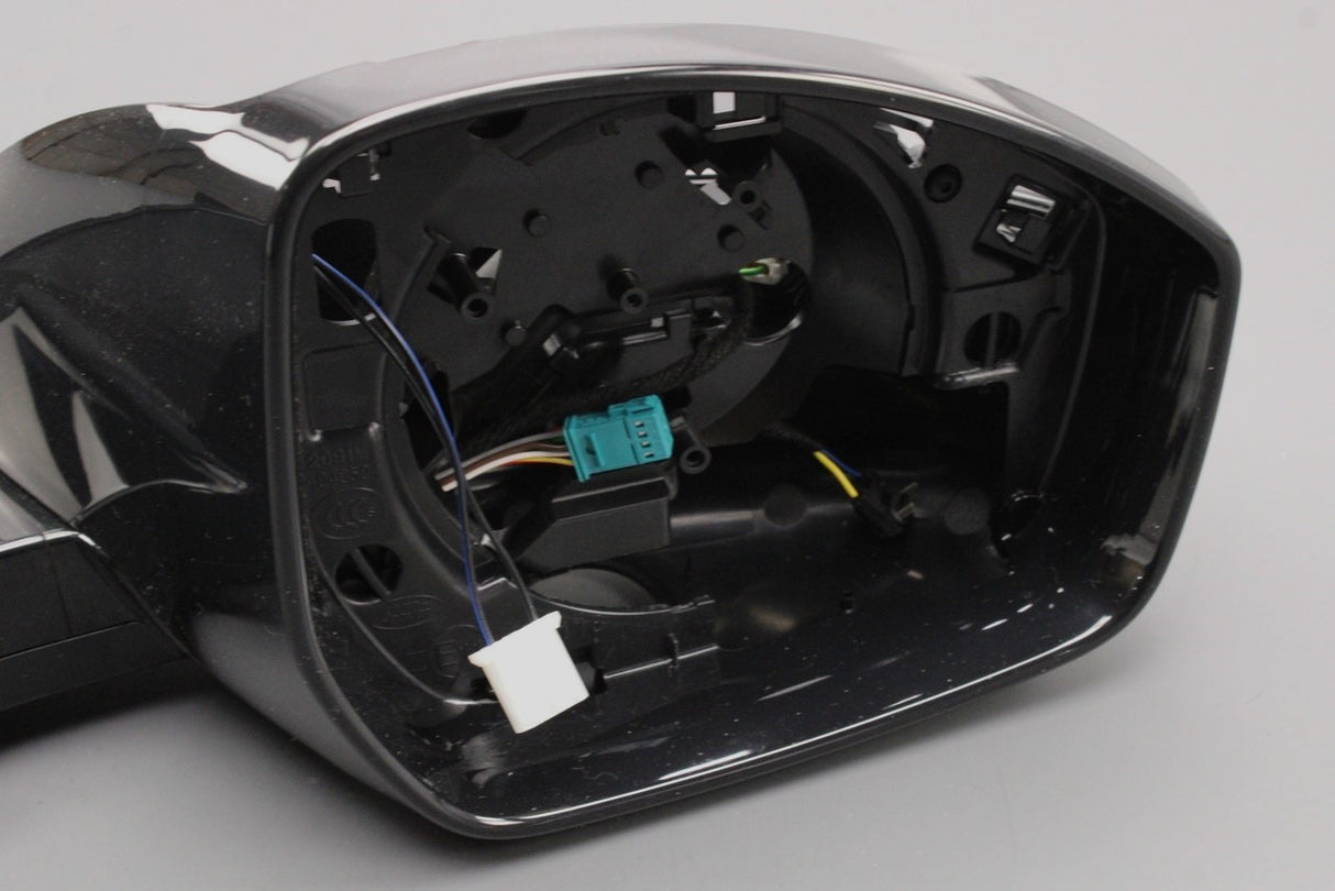 Range Rover Evoque L538 2012-2018 wing mirror housing (right) LR068143