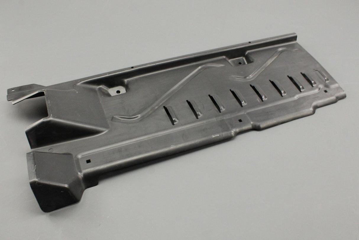 VW Transporter Caravelle T5.1 T6 rear underbody trim (right) 7E3825312