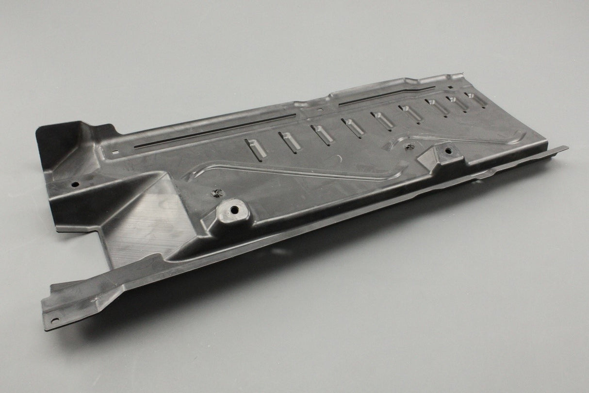 VW Transporter Caravelle T5.1 T6 rear underbody trim (right) 7E3825312