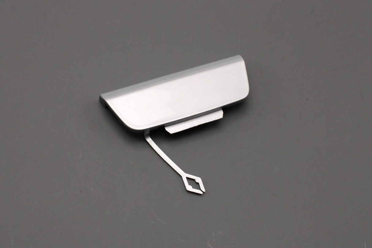 Land Rover Discovery 5 2017-on rear towing eye cover (silver) LR123358