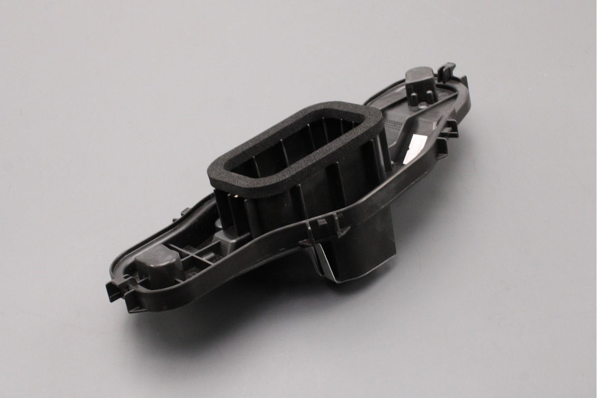 VW Up! 2012-2016 bulb carrier (rear right) 1S0945258