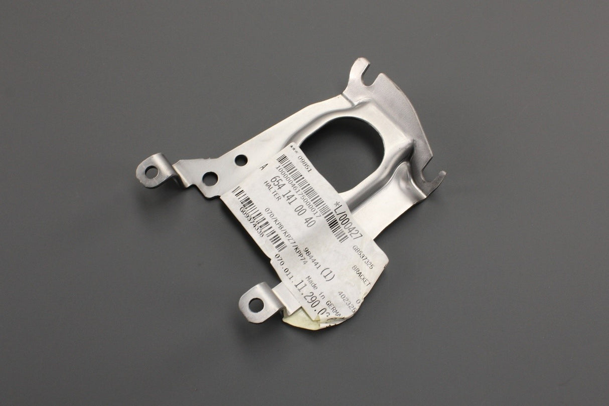 Mercedes-Benz intercooler mount bracket A6541410040