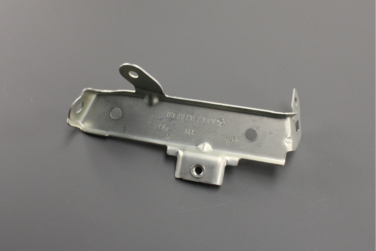 Mercedes-Benz ML W164 engine bracket A6421410740