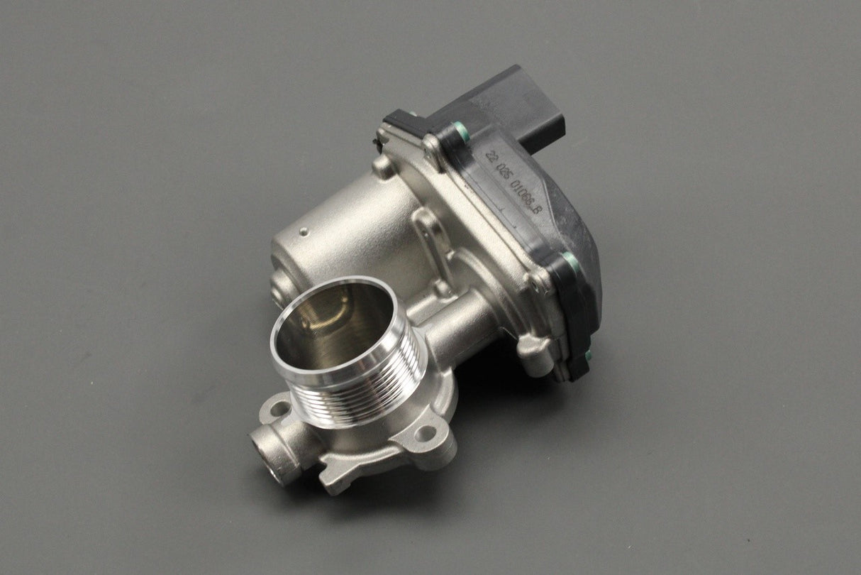 VW Golf MK7.5 Audi A3 Q3 Skoda SEAT 14-on EGR valve (2.0 TDI) 04L131501M