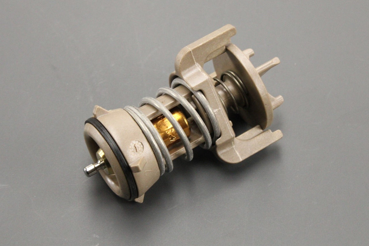VW Audi Skoda SEAT 1.6 2.0 coolant thermostat (TDI) 04L121113C