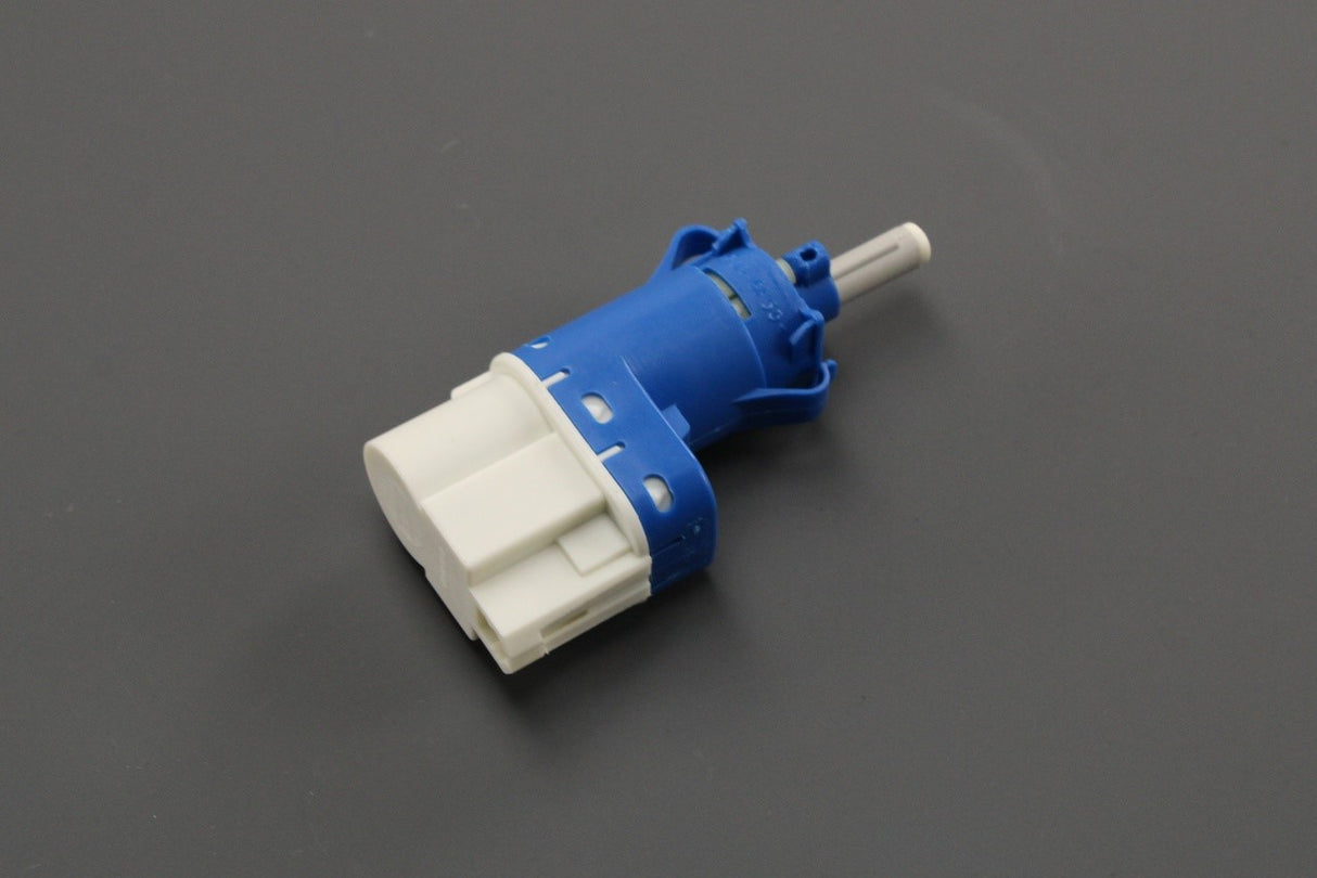 Jaguar S-Type X200 1999-2008 brake light switch C2S46706