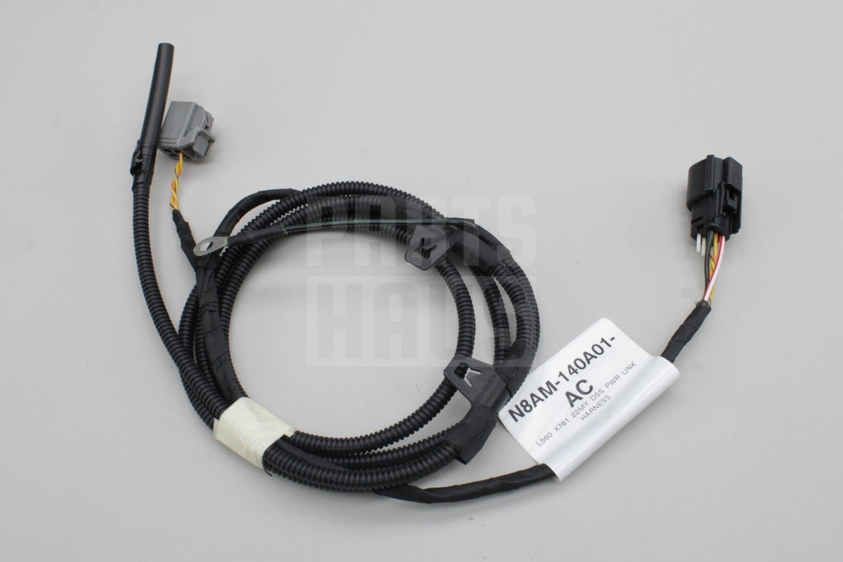 Jaguar F-Pace 2016-on deployable side steps wiring harness T4A46652