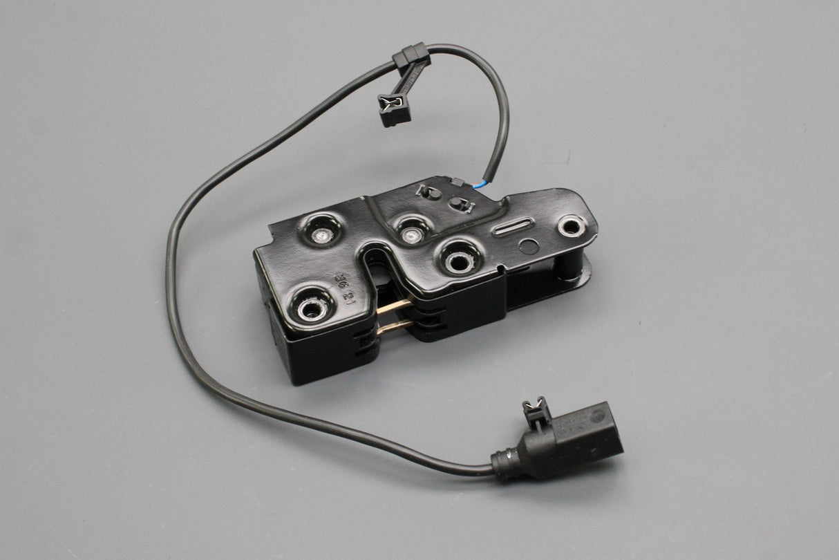Audi A4 S4 RS4 A5 Q5 R8 07-16 bonnet lock with microswitch 8K0823509G