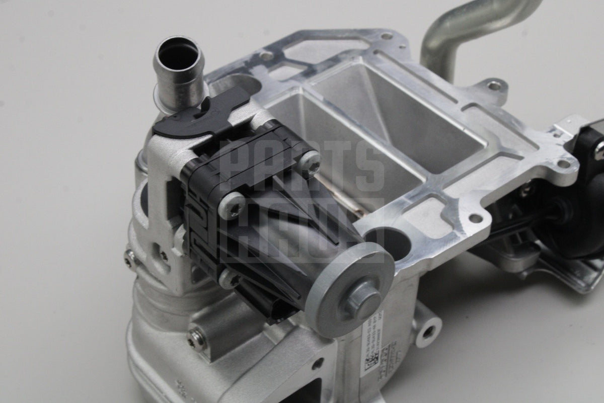 Range Rover 2010-22 Range Rover Sport 2014-22 4.4L V8 EGR valve LR033373