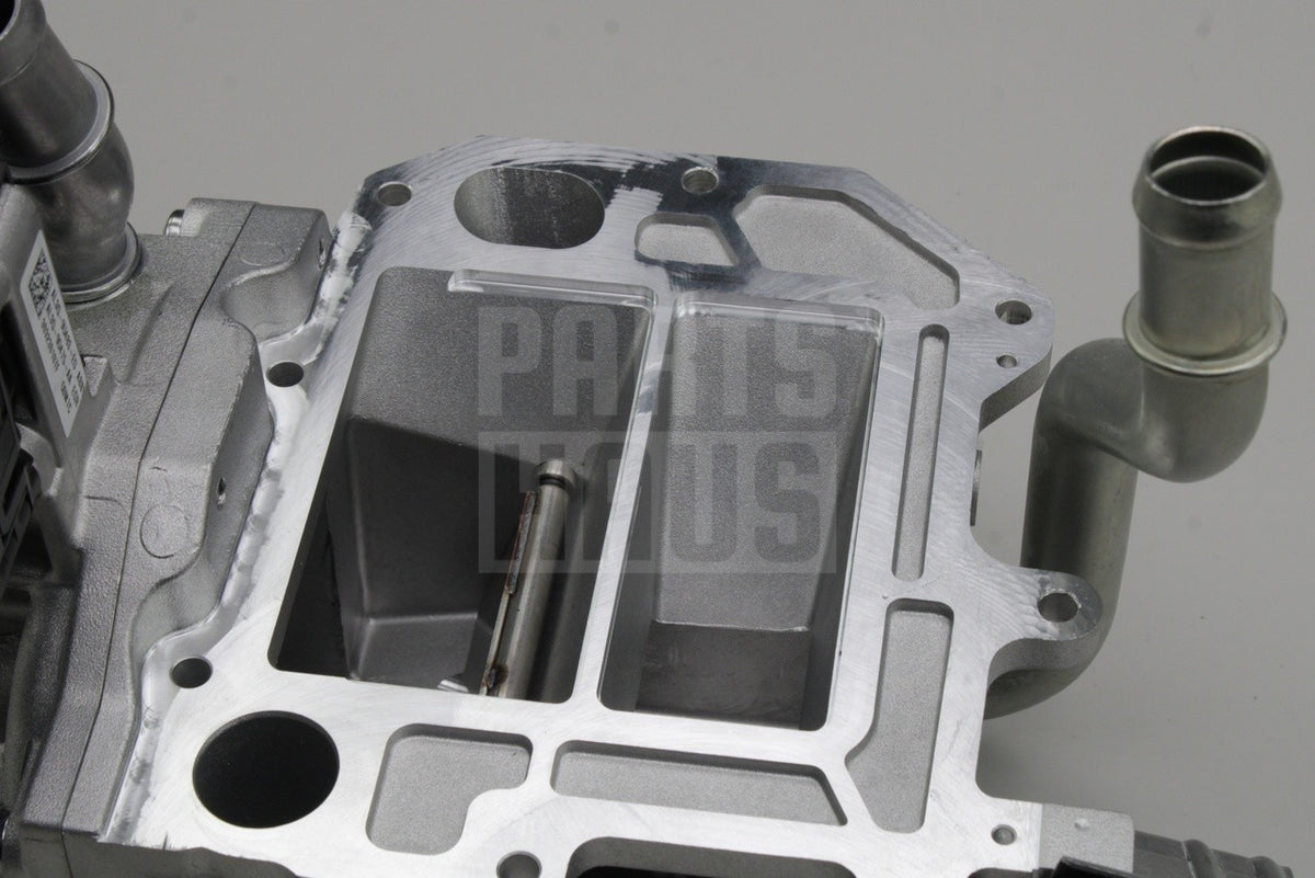 Range Rover 2010-22 Range Rover Sport 2014-22 4.4L V8 EGR valve LR033373