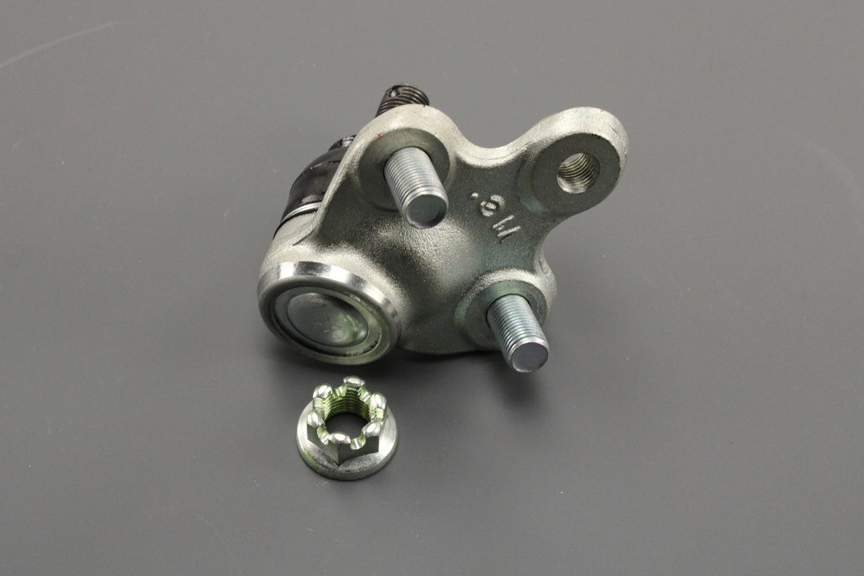 Toyota Aygo X Corolla Yaris front lower ball joint (x1) 43330-09A50