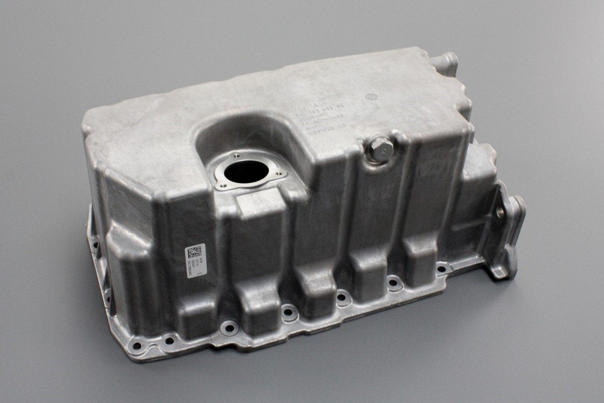 VW Crafter / Grand California 17-on 2.0 TDI engine oil sump 04L103603AC