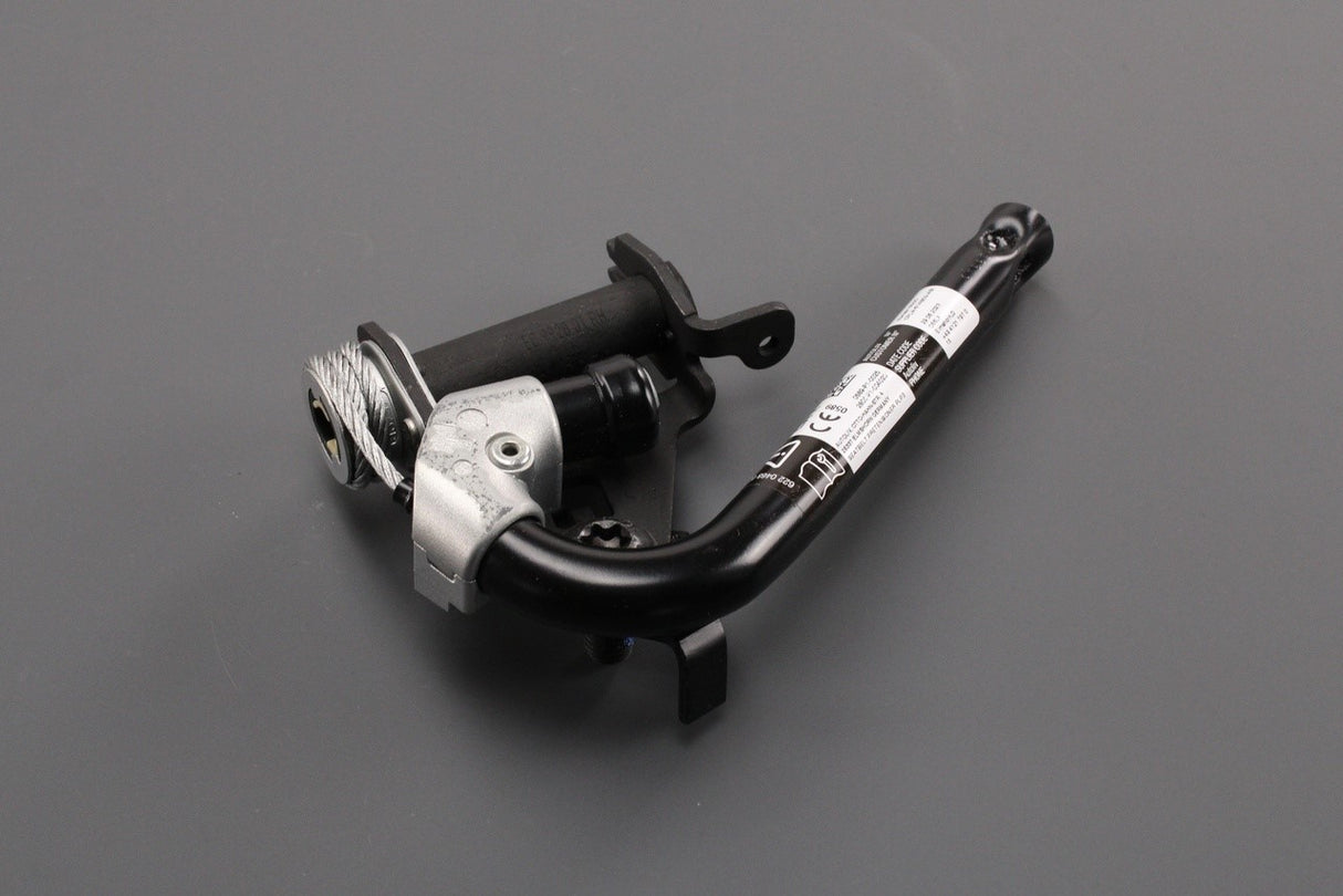 Range Rover Sport 2014-22 seat belt pre-tensioner (front right) LR075728