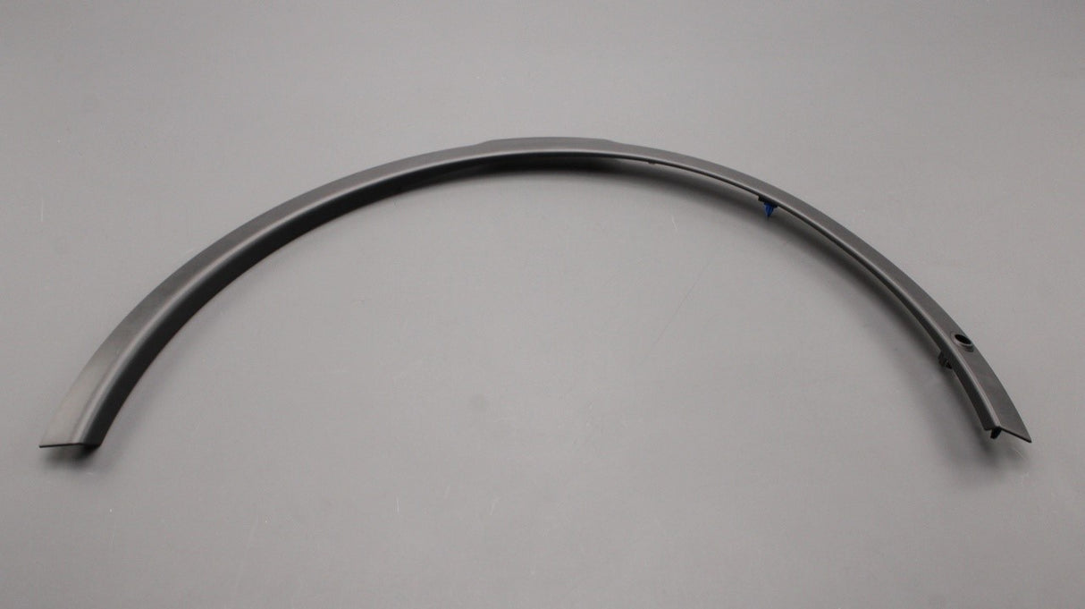 Land Rover Discovery 5 2017-on front wheel arch trim (right) LR082935
