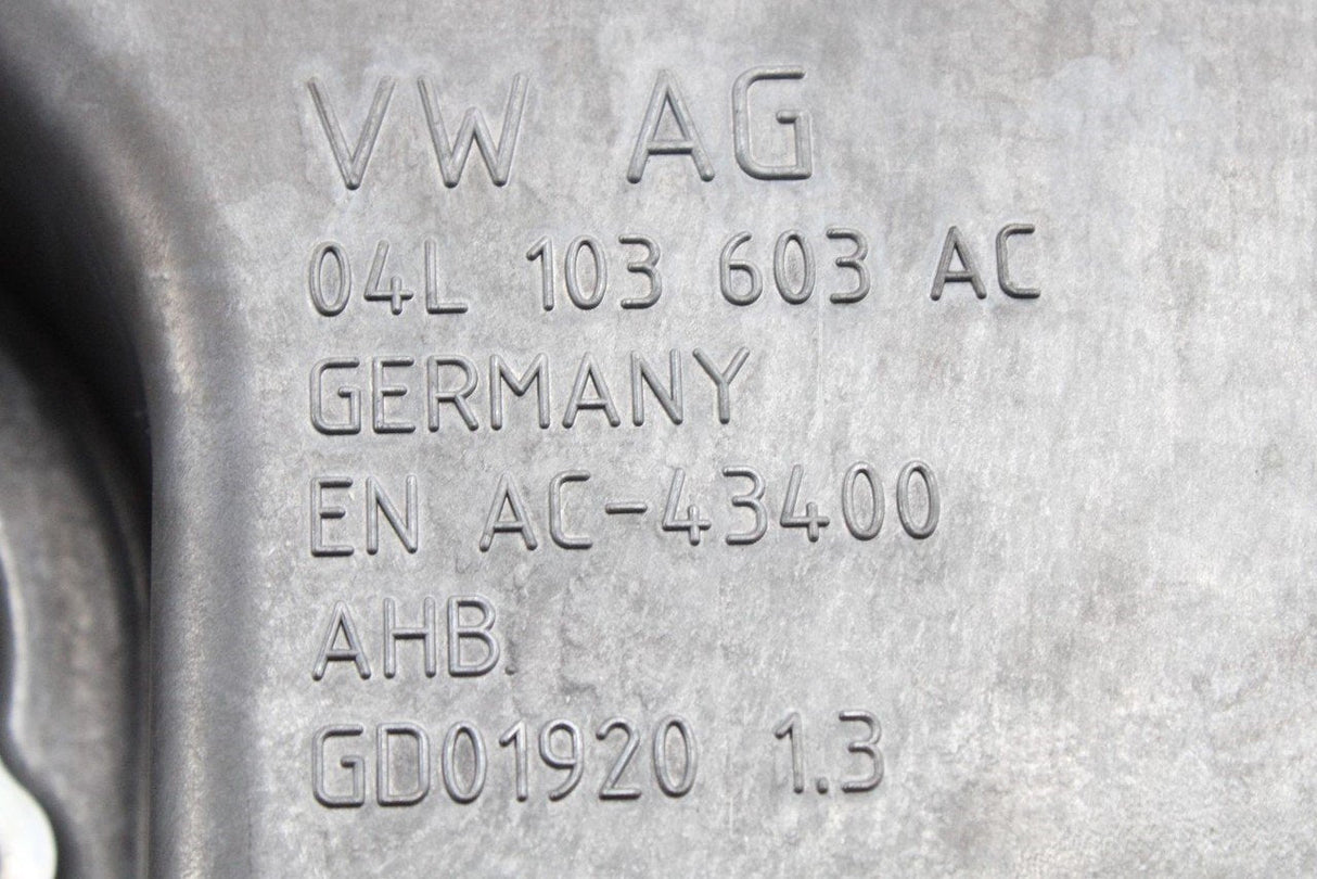 VW Crafter / Grand California 17-on 2.0 TDI engine oil sump 04L103603AC