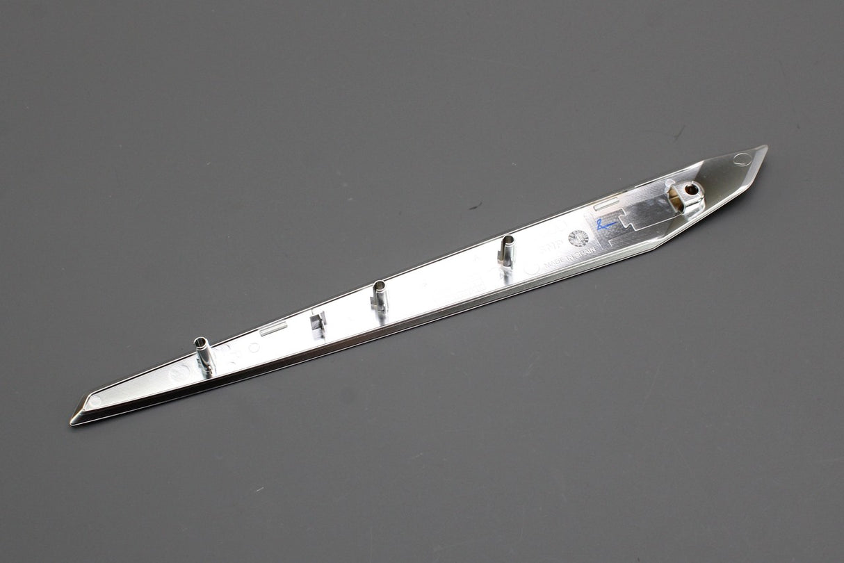 Audi A1 19-on Bang & Olufsen door card trim (front right) 82A035290A 3Q7