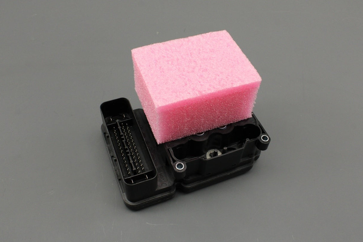 VW Golf MK5 MK6 Audi A3 8P Skoda SEAT ABS control module 1K0907375AH