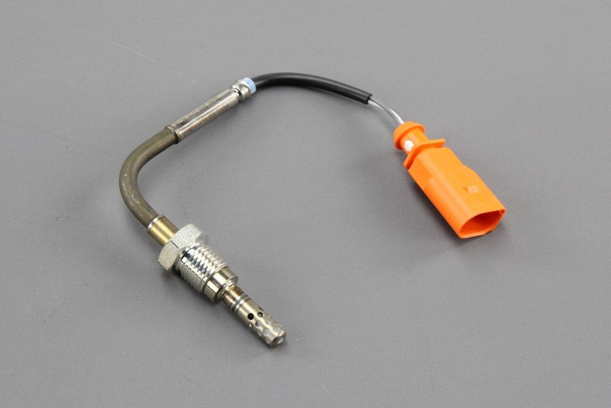 VW Audi 6 Cylinder 2.7 3.0 TDI Exhaust gas temperature sensor 059906088K