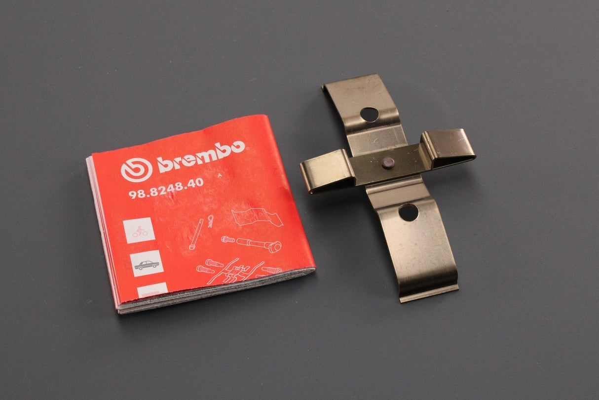 BMW F87 M2 F80 M3 F82 M4 rear brake caliper spring (x1) 34217850462