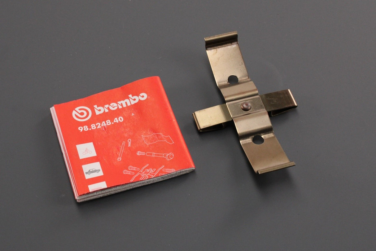 BMW F87 M2 F80 M3 F82 M4 rear brake caliper spring (x1) 34217850462