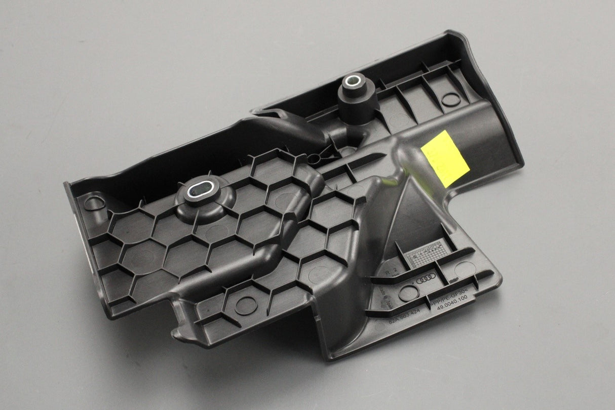 Audi A1 2019-on luggage compartment floor bracket (right) 82A863424