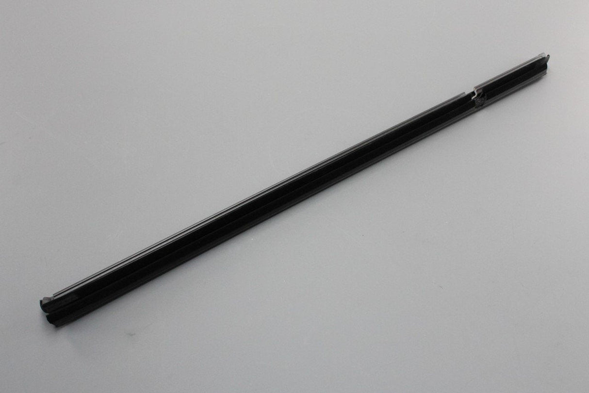 VW Golf MK8 2020-on window aperture seal (rear left, inner) 5H4839479