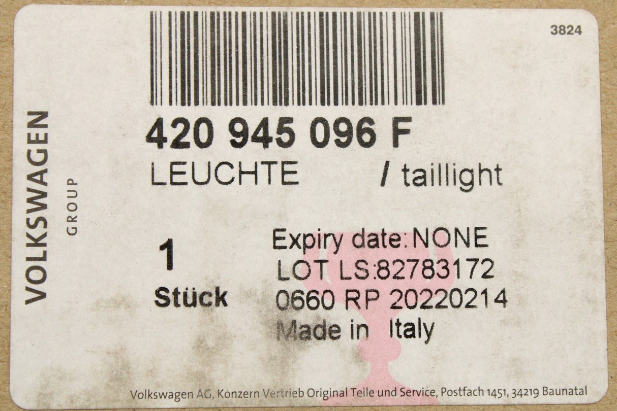 Audi R8 2007-12 rear tail light unit (right) 420945096F