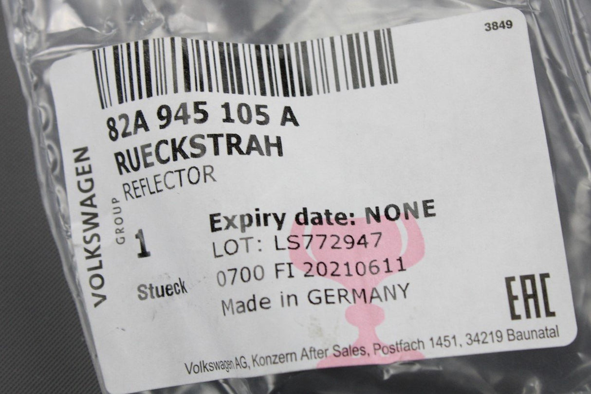 Audi A1 2019-on rear bumper reflector lens (left) 82A945105A