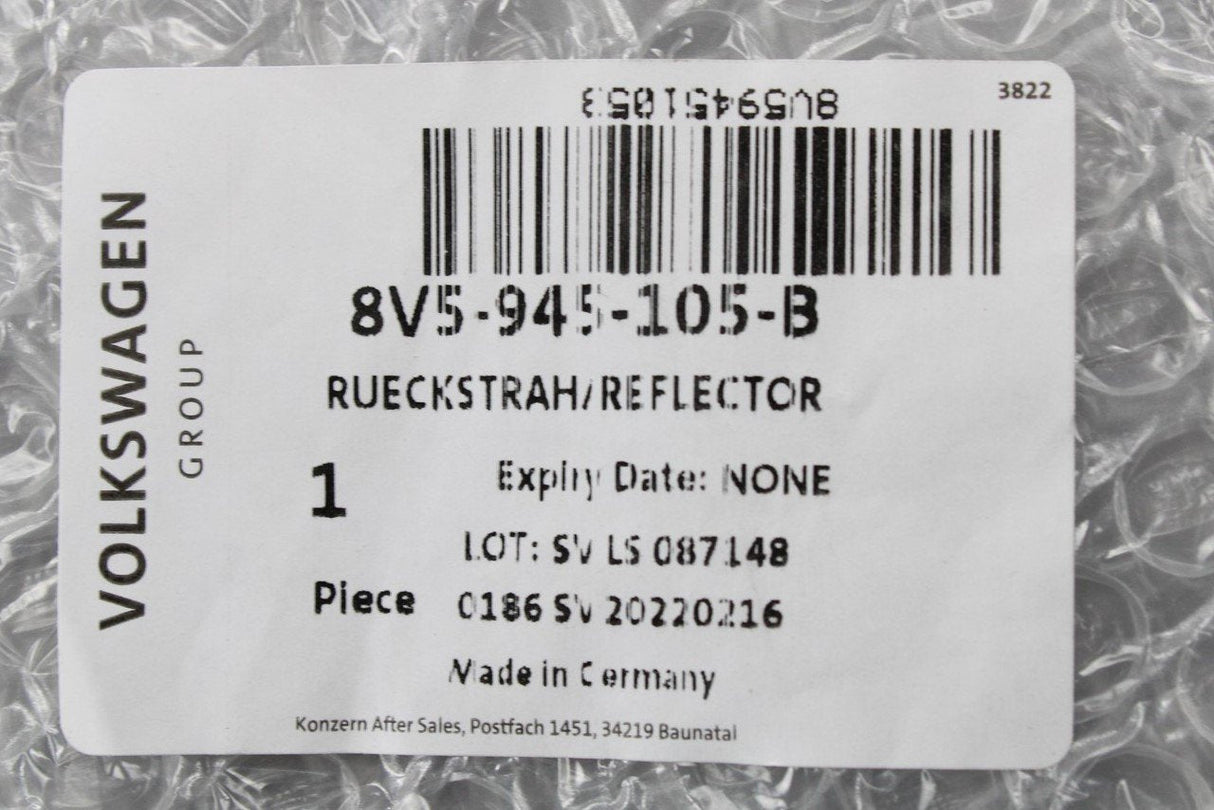 Audi A3 S3 Saloon 13-16 rear bumper reflector lens (left) 8V5945105B