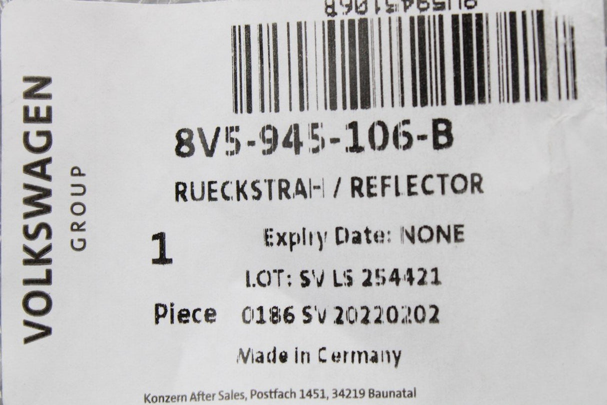 Audi A3 Saloon 13-16 rear bumper reflector lens (right) 8V5945106B