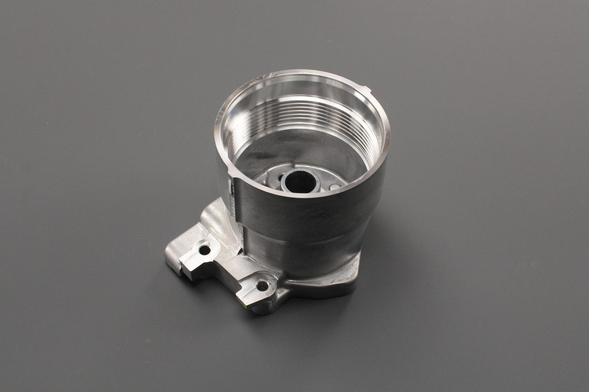 Toyota Auris Avensis RAV4 Verso oil filter bracket 15677-0R020