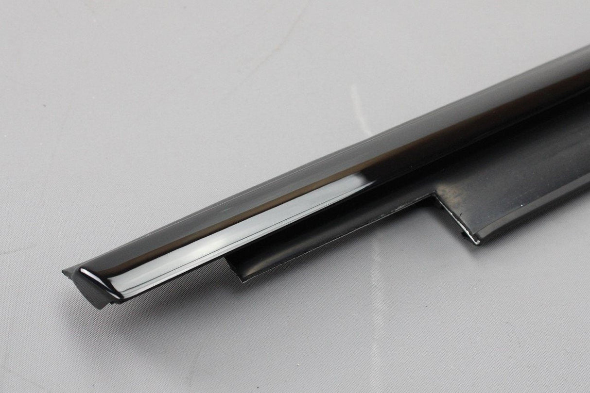 Audi Q5 SQ5 2013-17 outer door seal black (right, front) 8R0853284H T94