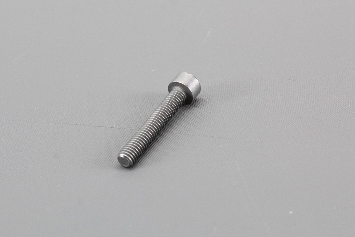 VW Golf Audi R8 RS3 TTRS Skoda SEAT torx head bolt M6X35 N10510301