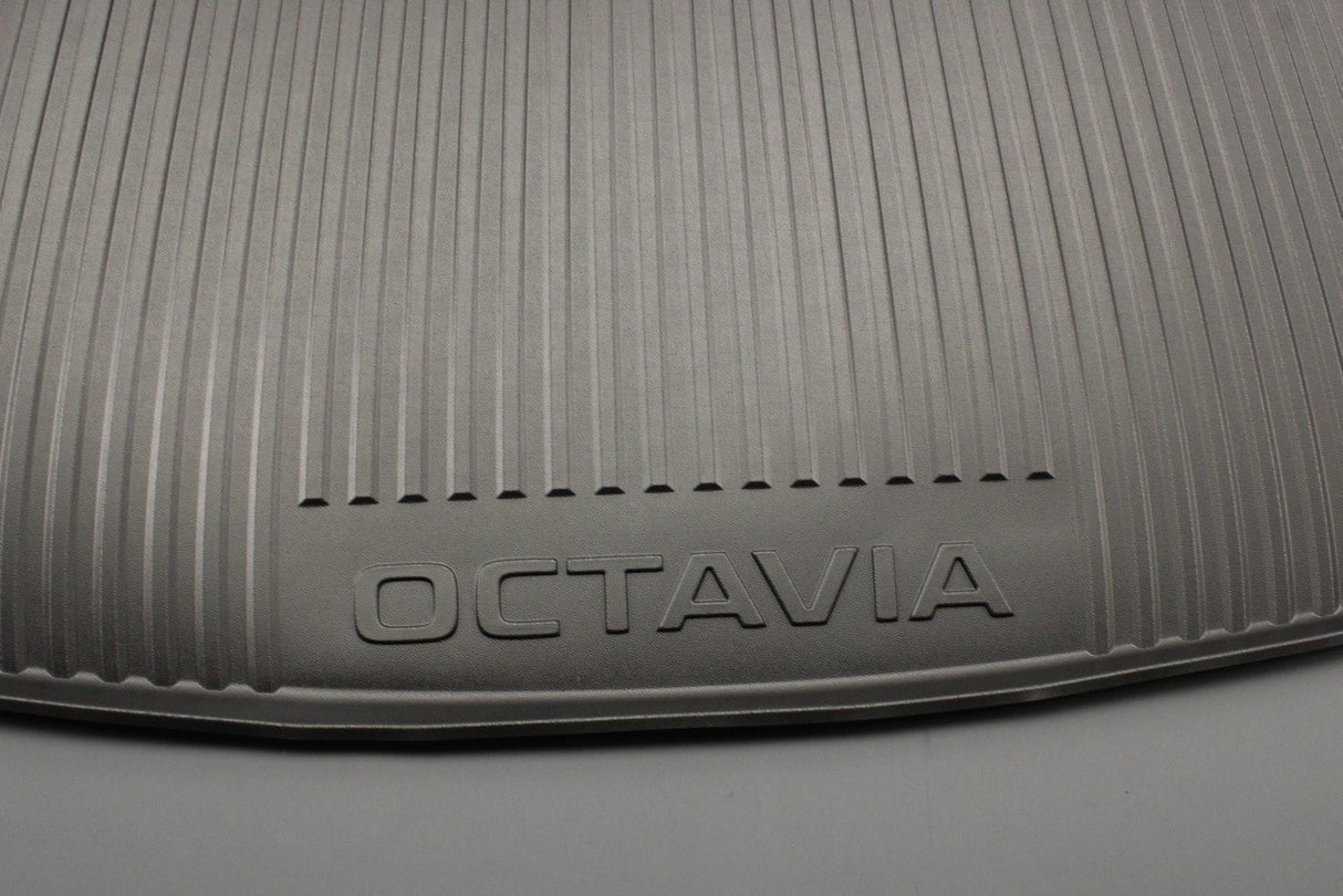 Skoda Octavia 2020-on boot liner 5E6061162A