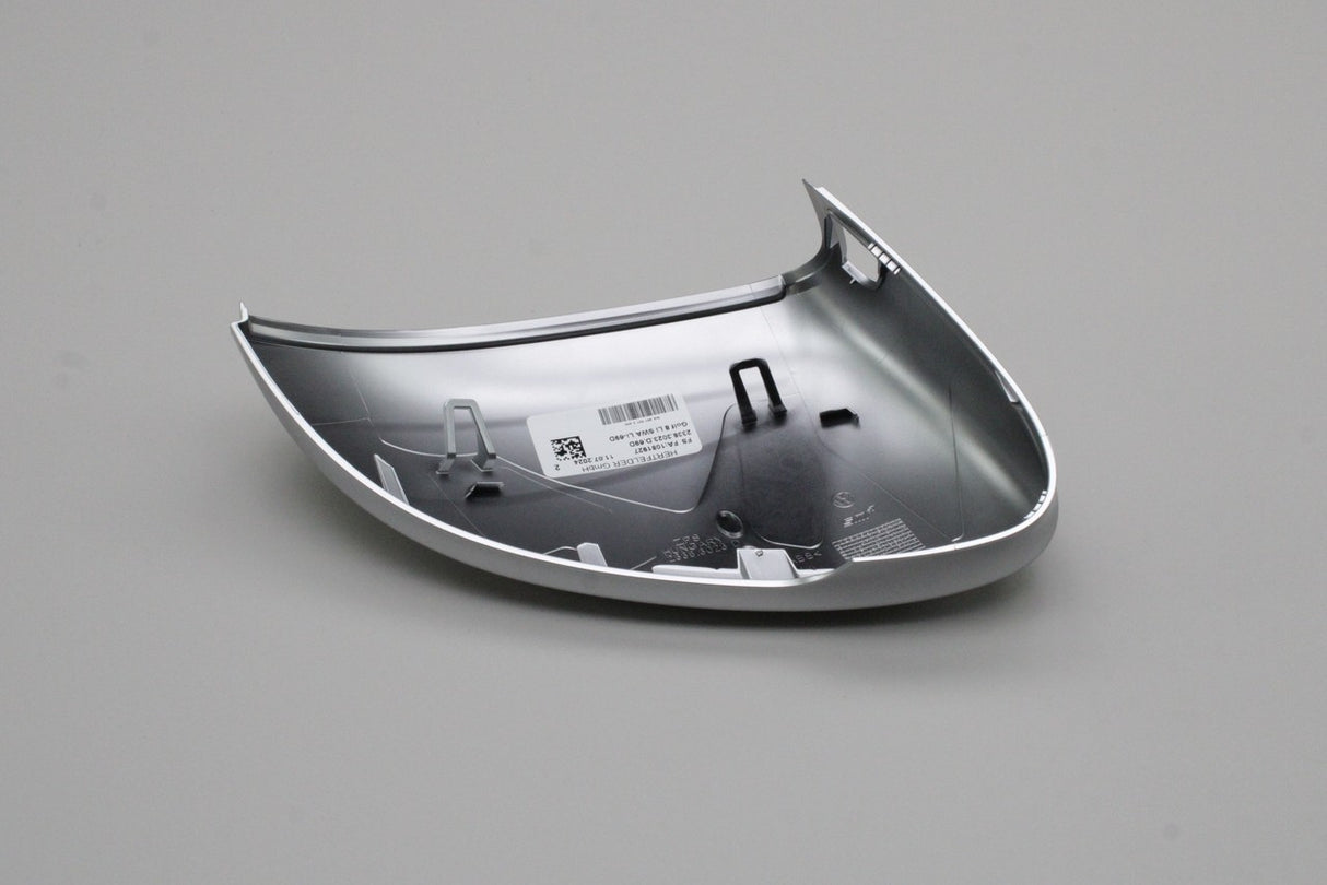 VW Golf R MK8 2020-on wing mirror cap (left) 5H0857537D 69D