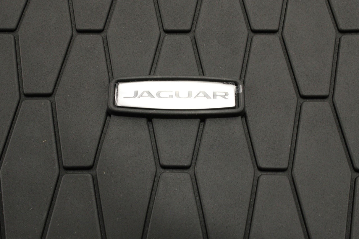 Jaguar F-Pace 2016-on boot liner T4A16371