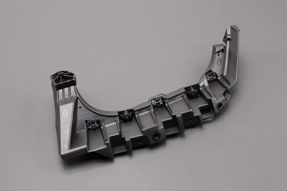 VW Golf Estate MK7 2014-2017 bumper trim bracket (rear left) 5G9807045
