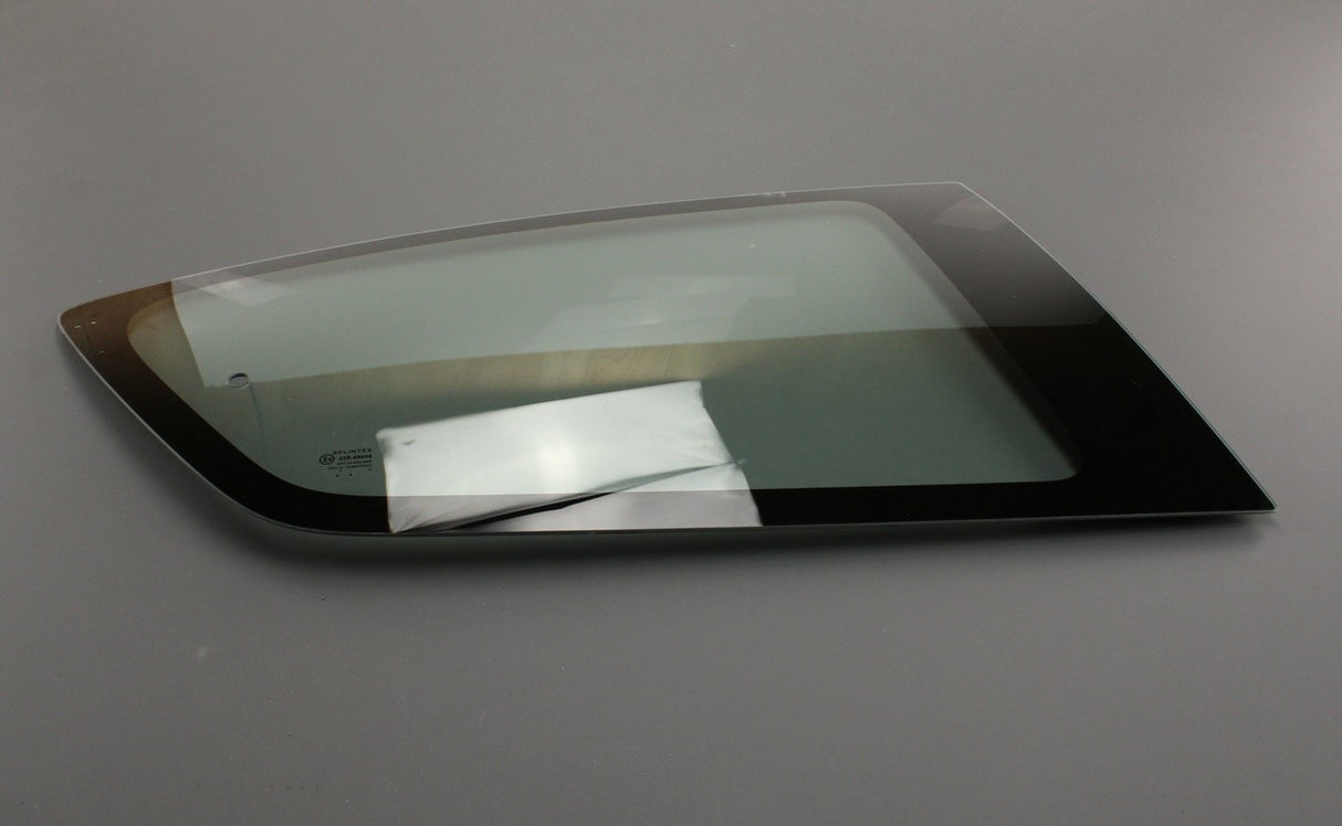 Toyota Aygo 2005-14 rear quarter window glass (right) 04008-4710H