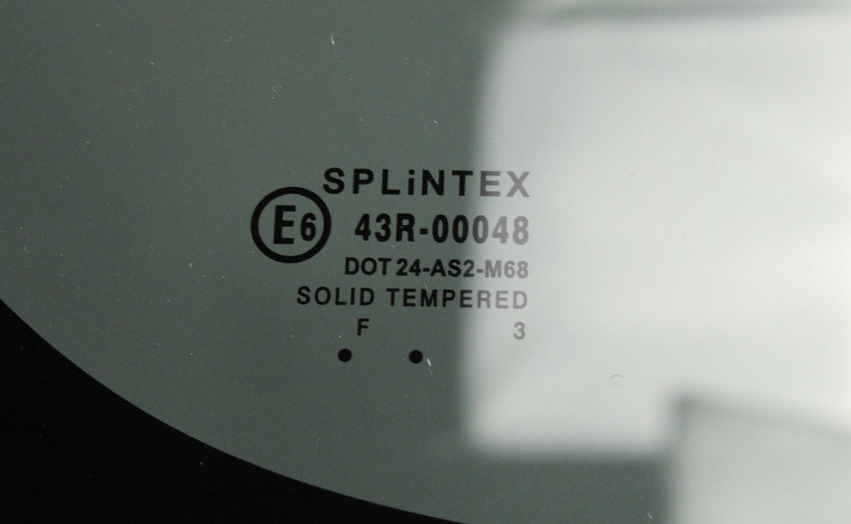 Toyota Aygo 2005-14 rear quarter window glass (right) 04008-4710H