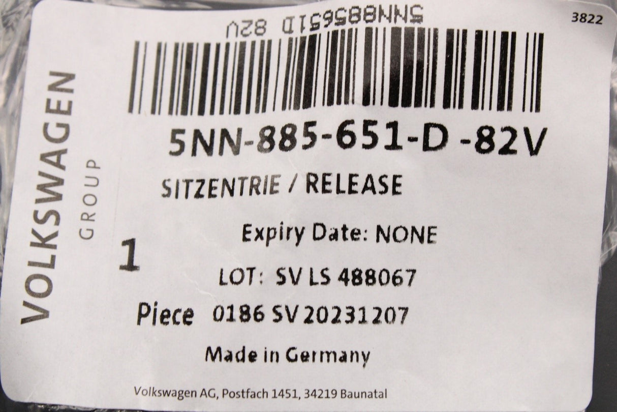 VW Tiguan Allspace 2018-2025 rear seat release (left) 5NN885651D 82V