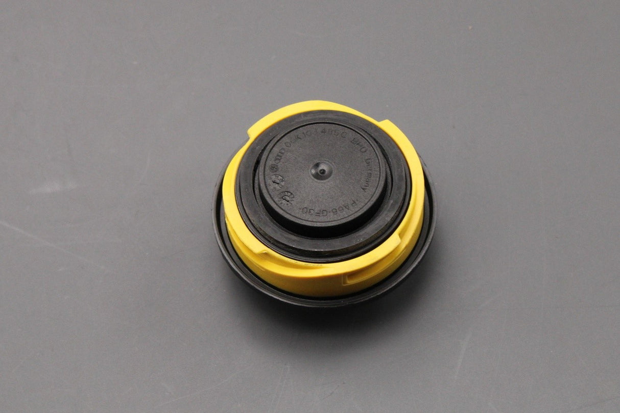 VW Audi Skoda SEAT 1.6 1.8 2.0 3.0 4.0 engine oil filler cap 06K103485C