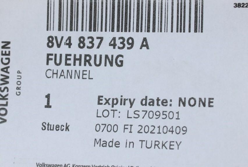 Audi A3 RS3 13-20 Sportback left front door upper window seal 8V4837439A