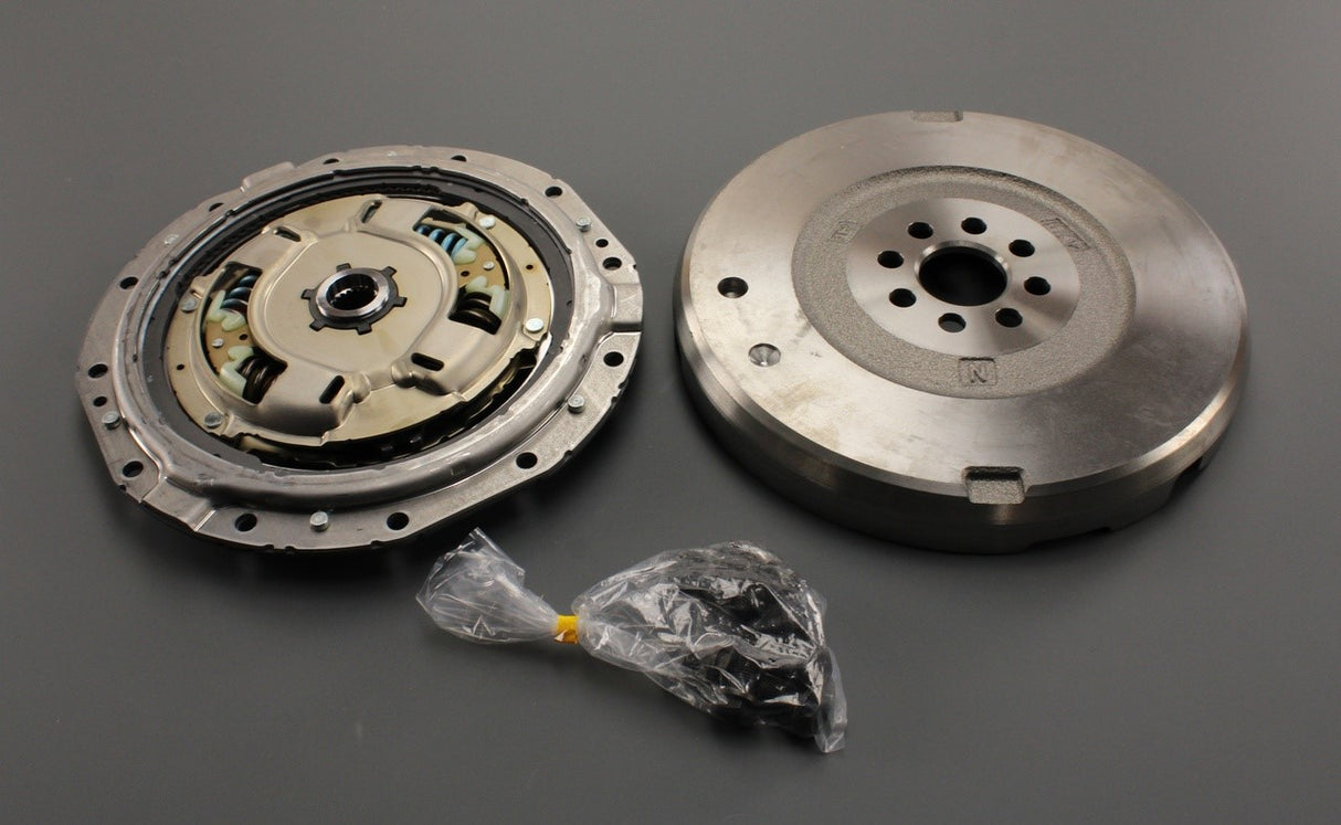 Toyota Yaris 2020-on flywheel transmission damper set 31270-K0H01