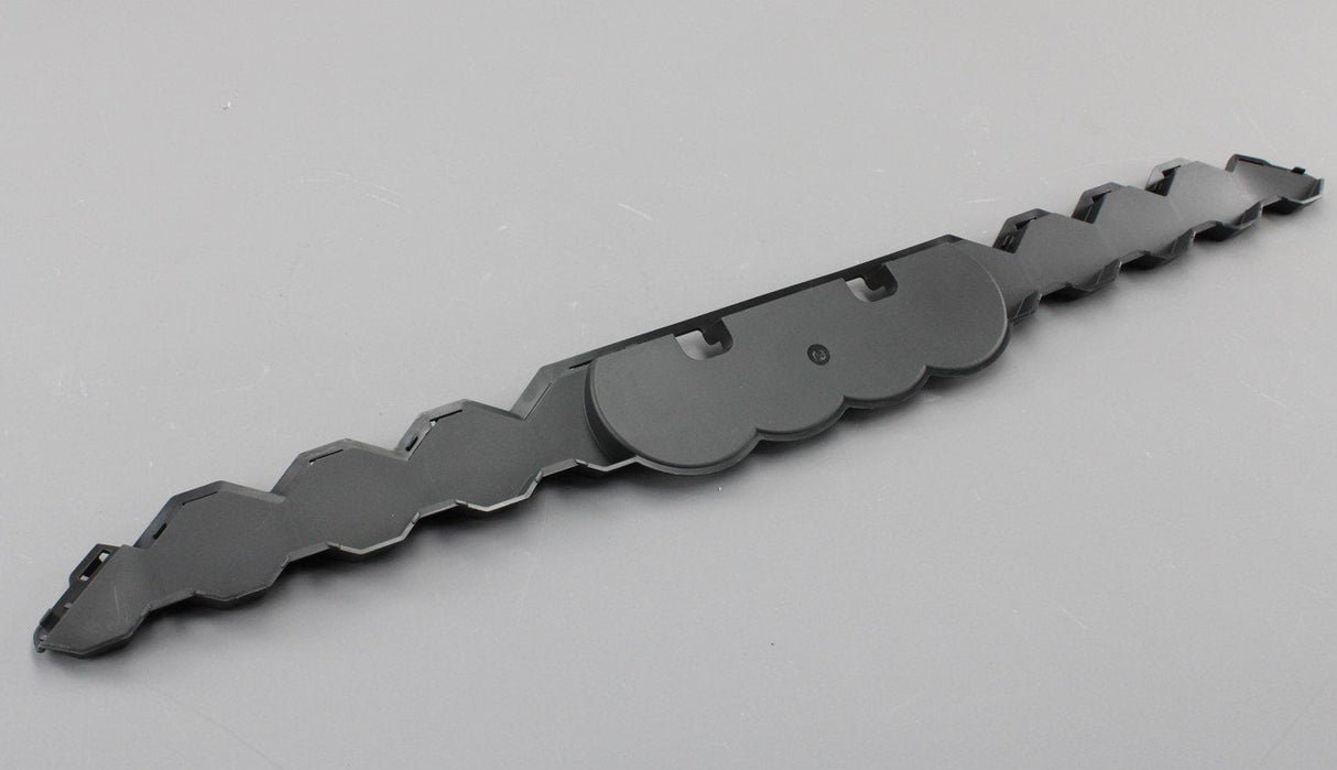 Audi A1 Citycarver front grille/badge cover trim panel 82A853643B 9B9