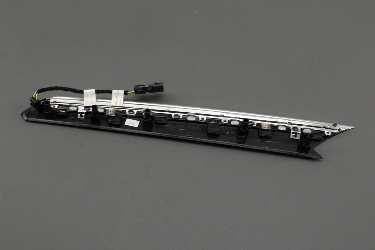 VW Tiguan 16-24 carbon grey door card trim (front right) 5NA867062C 9GA